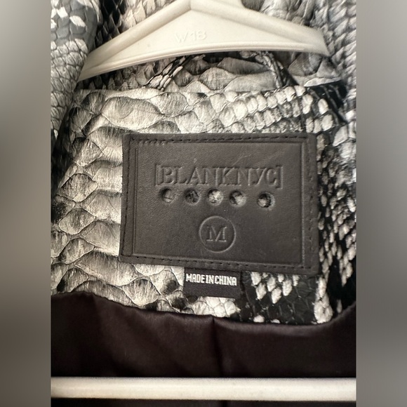 Blank NYC Faux Leather Moto Jacket Sz M - Picture 6 of 8